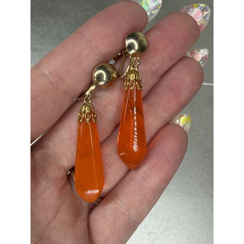 Vintage Orange Glass Teardrop Dangle Earrings Screwback Unique Bright - Picture 2 of 3